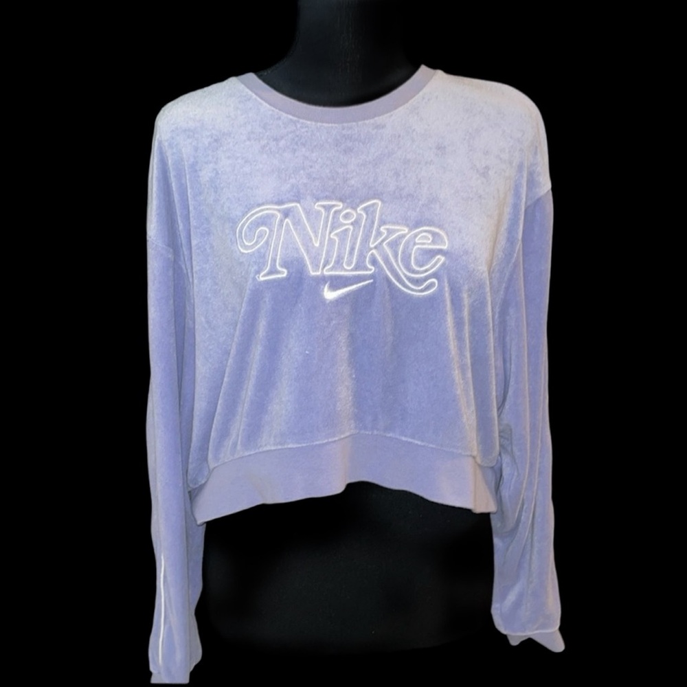 vintage Nike small Valore cropped crewneck sweatshirt for women, great condition